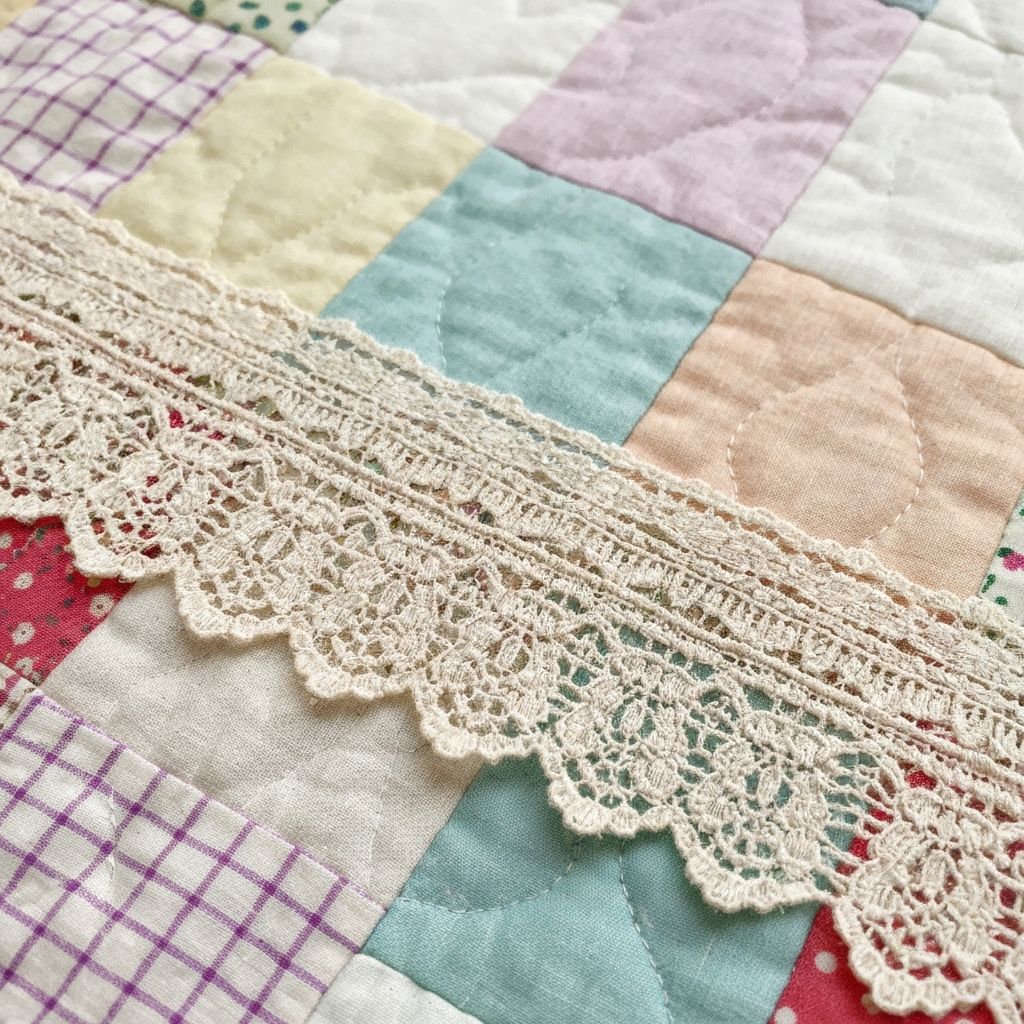 Lace trim detail